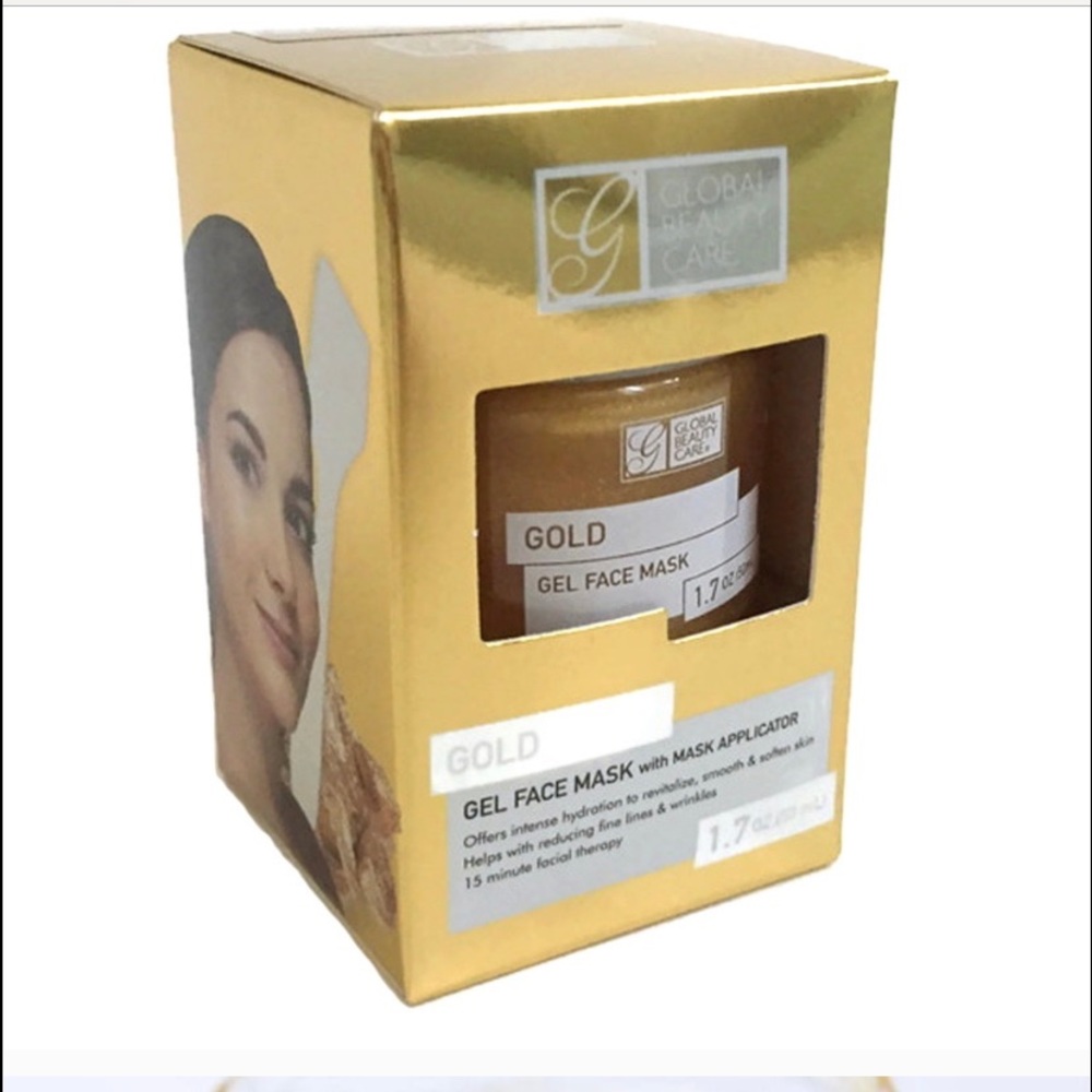 NWT Gel face mask with applicator